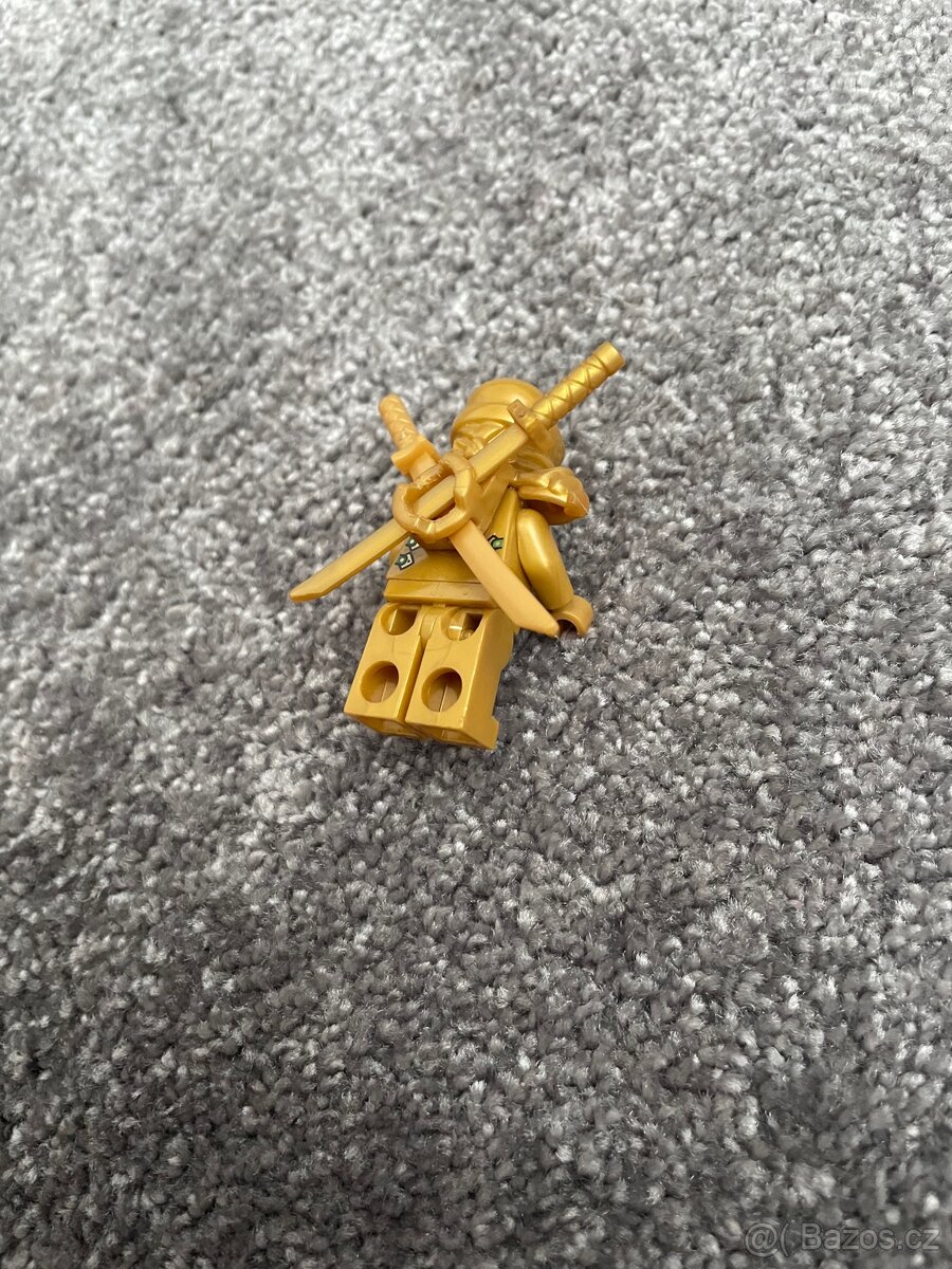 Lego ninjago zlatý Lloyd - 4