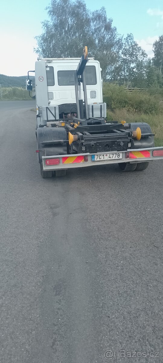 Hákový nosič kontejnerů Eurocargo 10t - 4