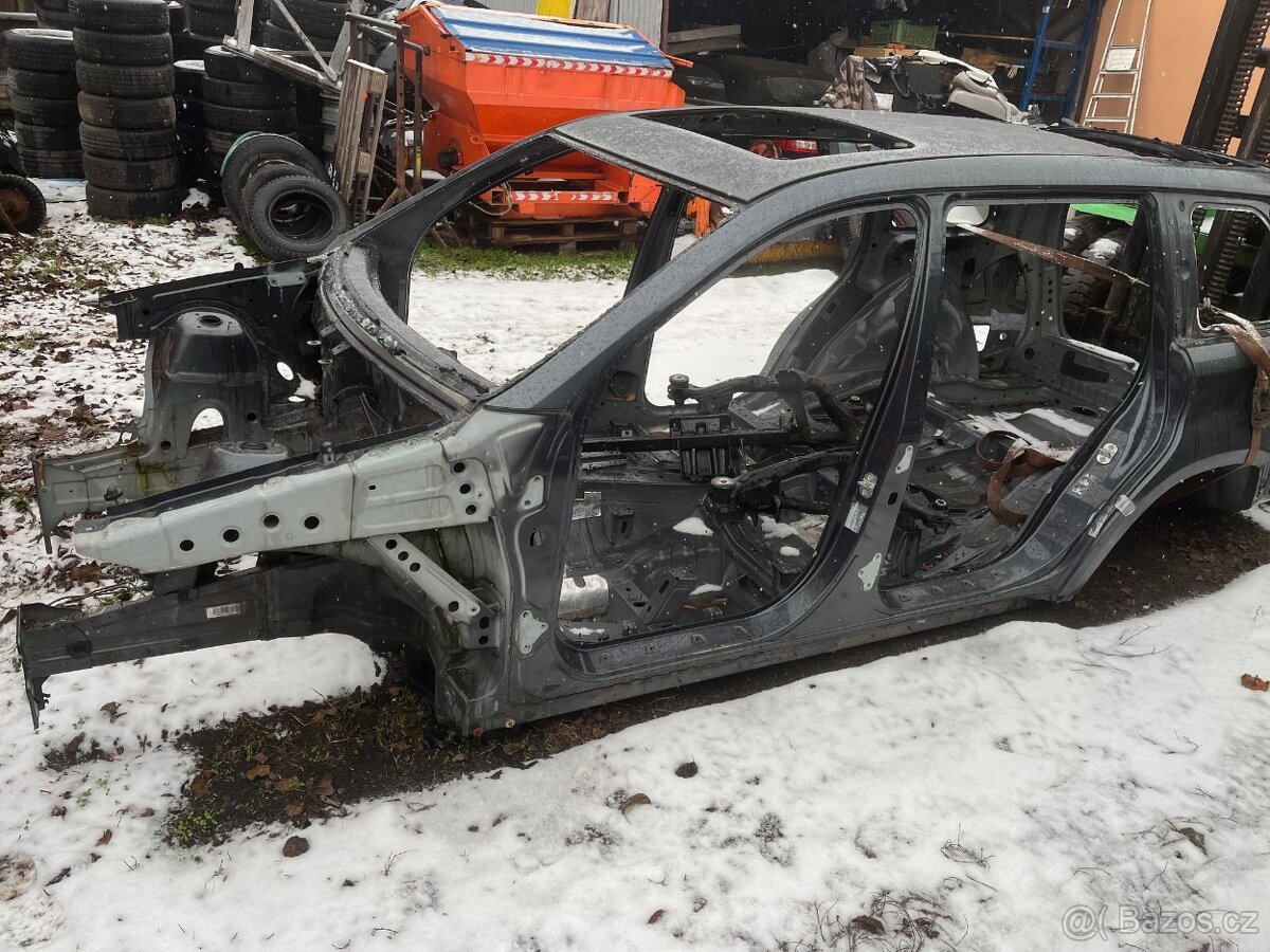 Mercedes GL - karoserie - 4