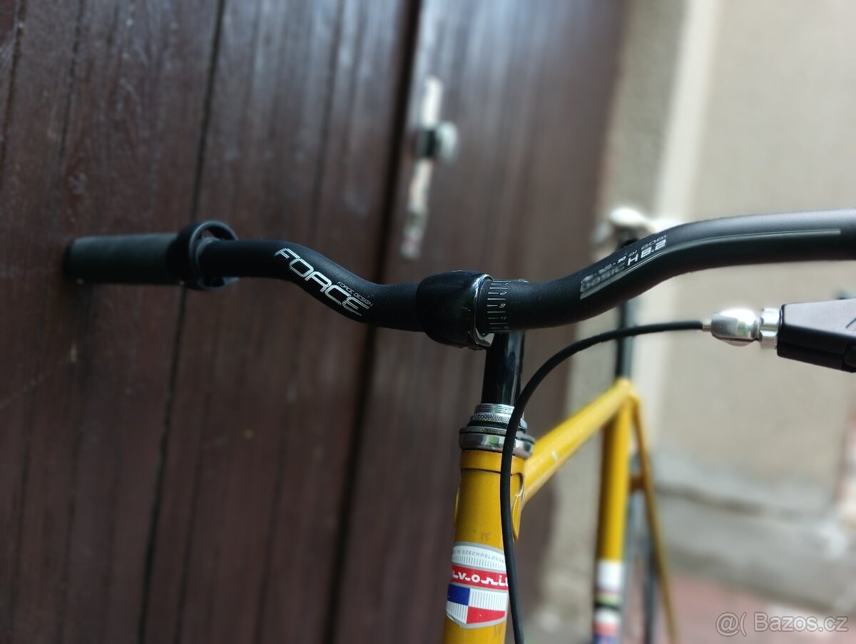 Festka Favorit 56, comp SturmeyArcher, Force - 4