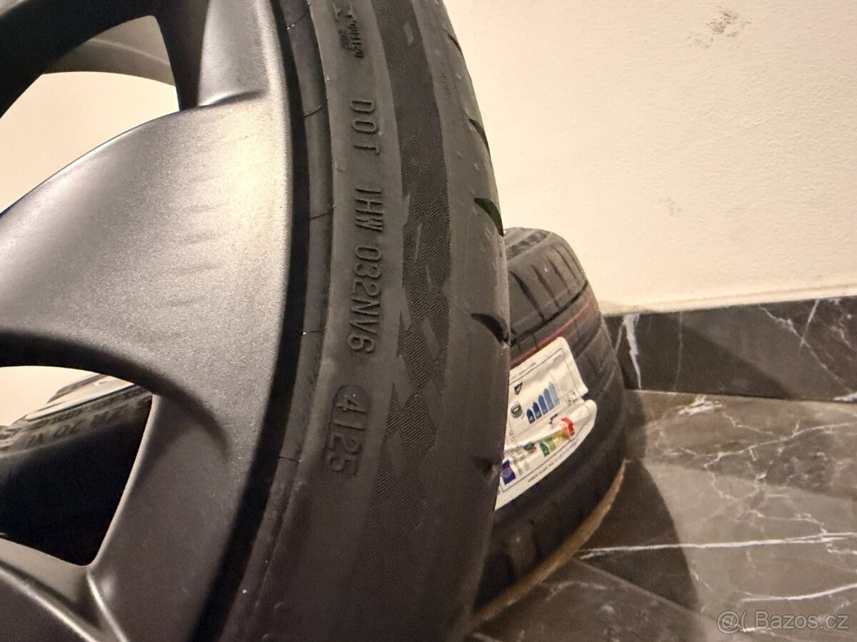 originál sada letní Tesla Model 3 r20 1044267-00-A - 4