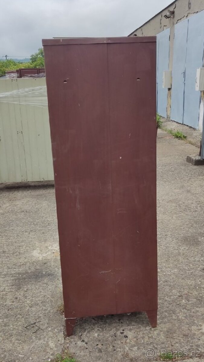 Prodám plechovou skříň, 3 ks k dispozici - 4