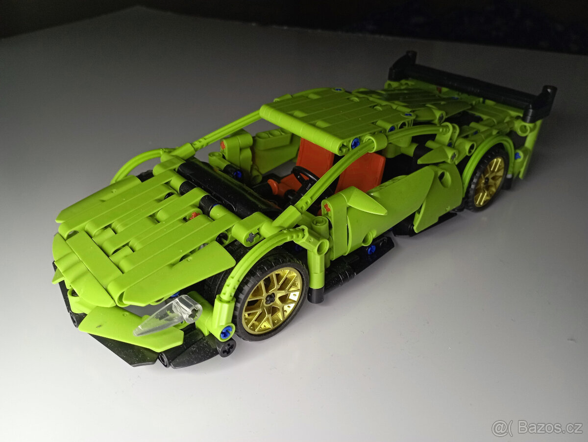 Stavebnice složená - zelené auto 26cm - 4