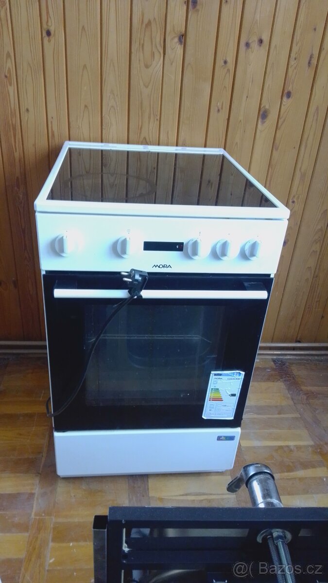 Linka kuchyň - Kamna Mora - 4