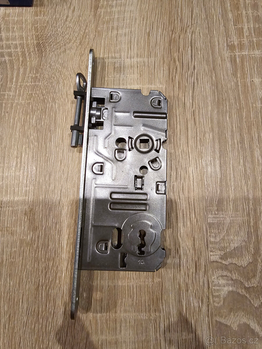 Zadlabávací zámek dozický K240 - 4