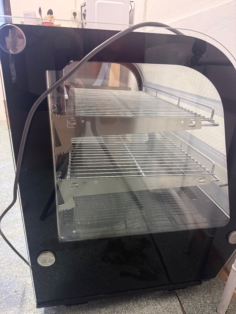 Vitrína na zakusky / chlebíčky - 4