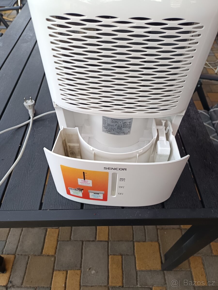Vysoušeč, odvlhčovač Sencor SDH 1010VH - 4