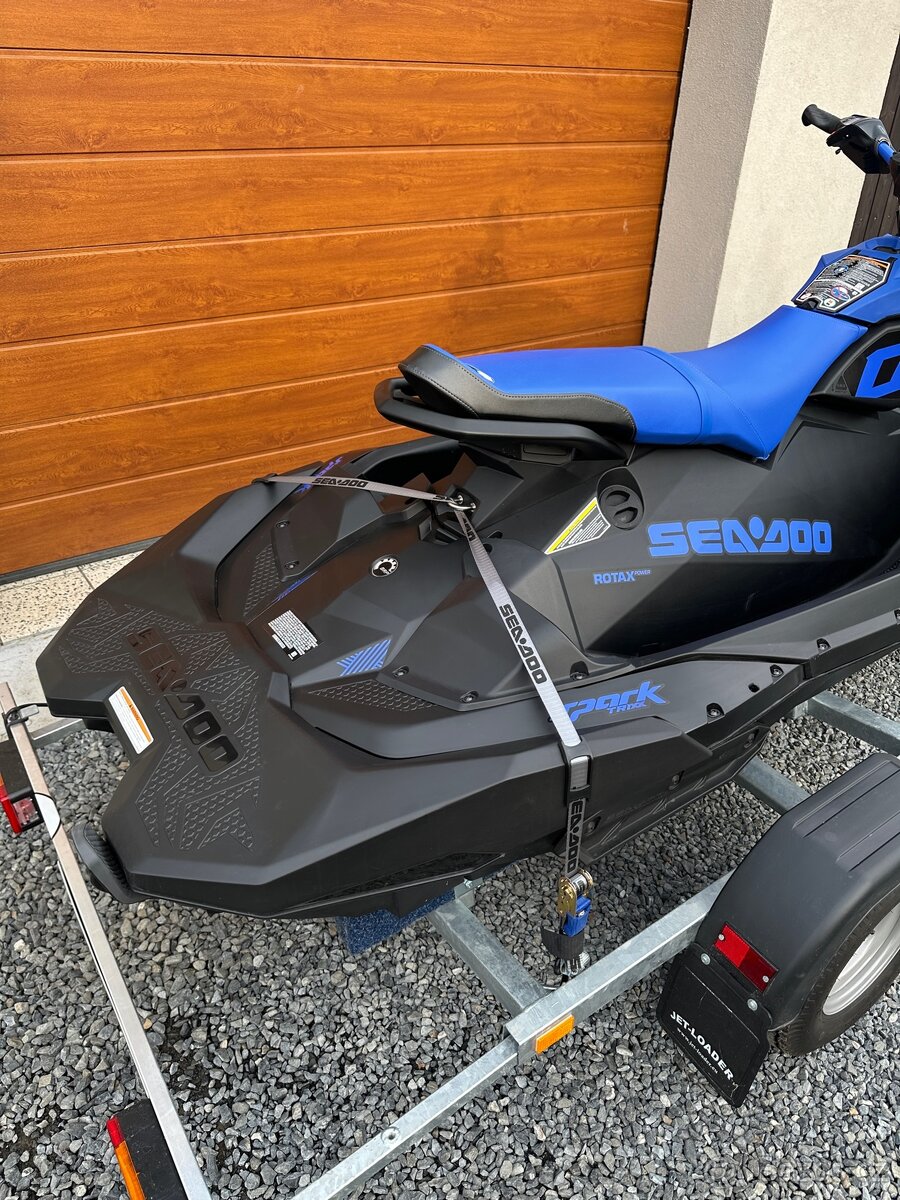 SeaDoo Spark Trixx 3-UP, 0 MTH - 4