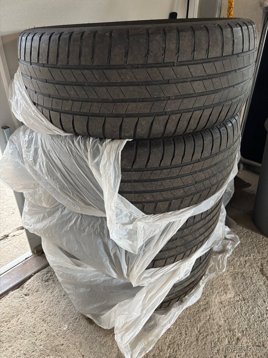 Letní pneu Bridgestone 215/55/R17 - 4