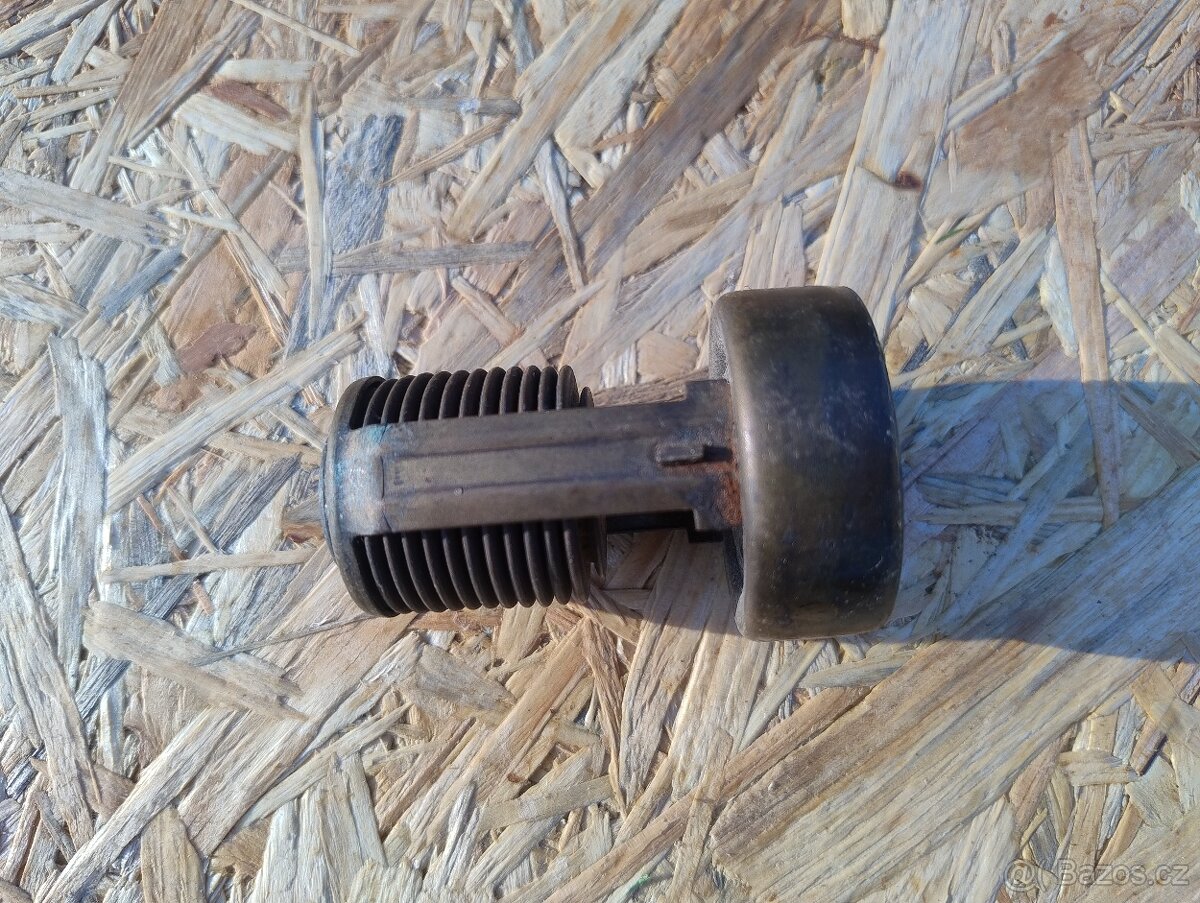 Škoda 1000MB termostat - 4