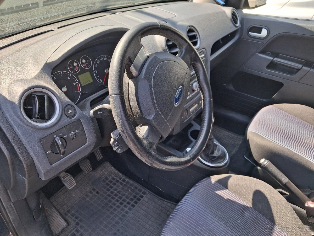Prodám Ford Fusion 1.4 59 kW - 4