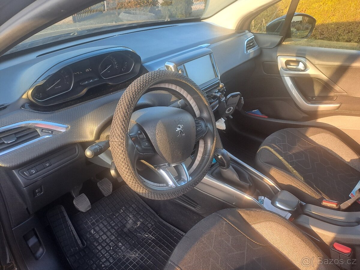Peugeot 2008 - 4