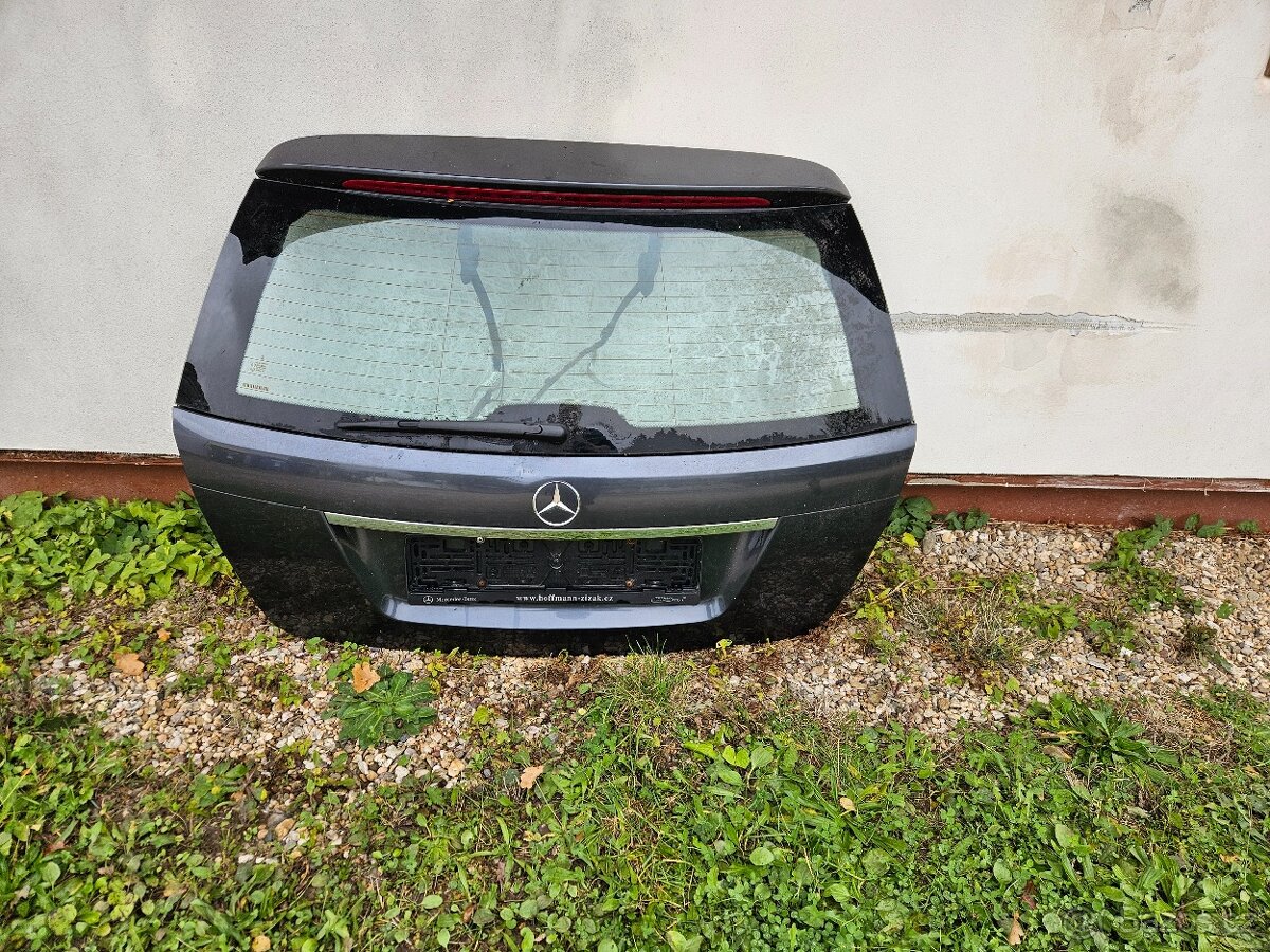 Mercedes W204 facelift...dveře, díly - 4