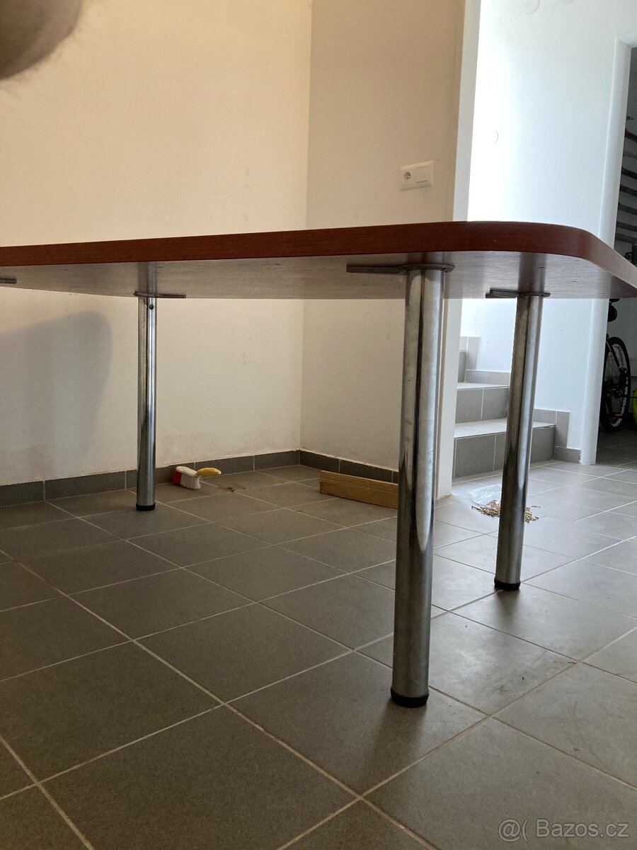 Jidelni stul - 4