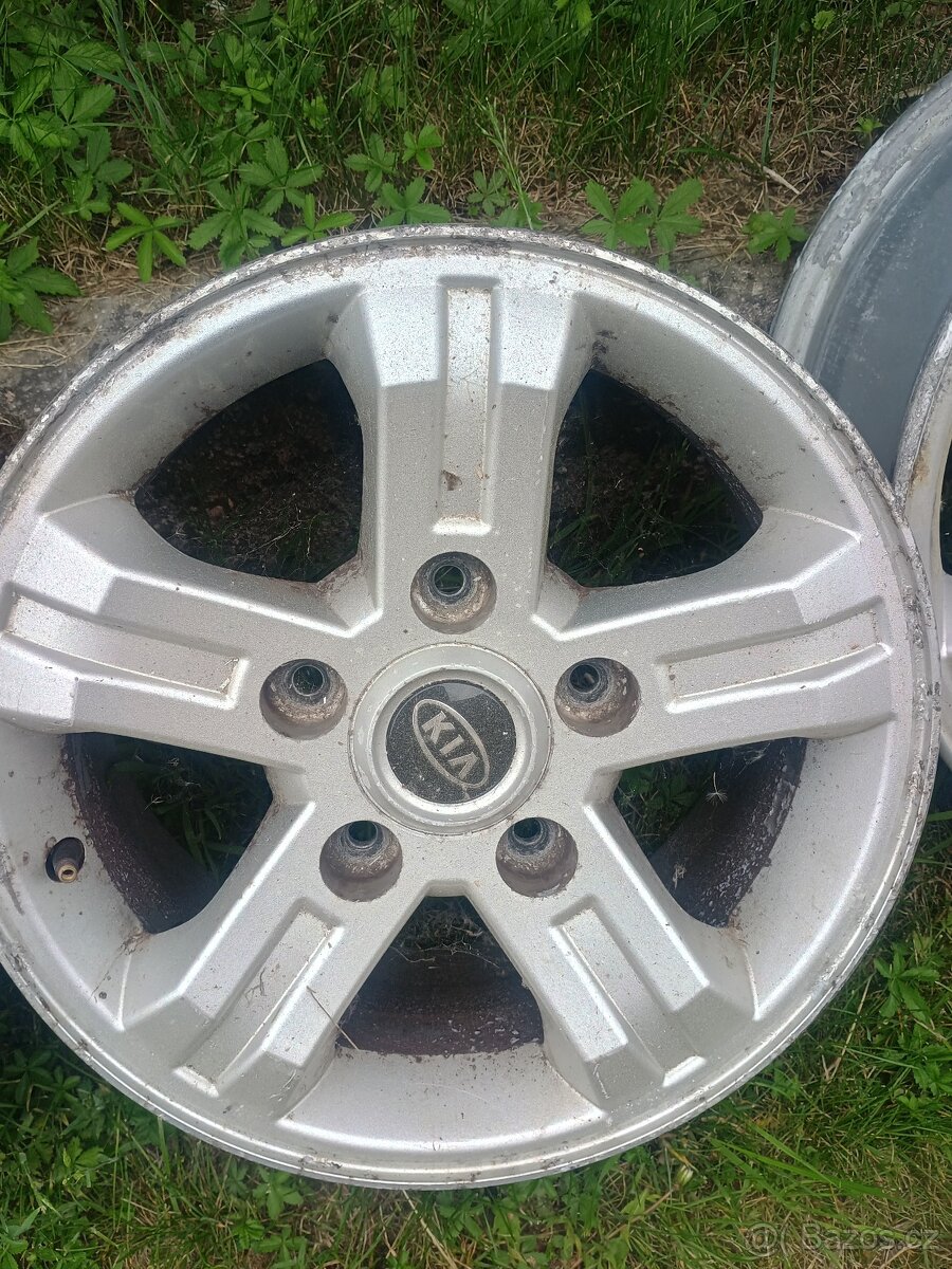 Prodám alu kola Kia Sorento - 4