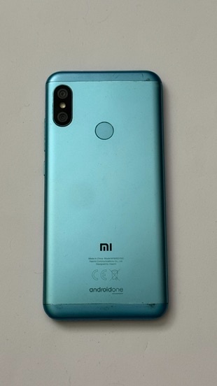 Xiaomi Mi A2 Lite 32 GB - 4
