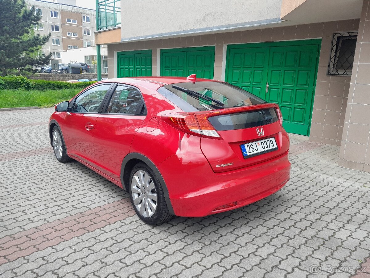 Honda Civic 2,2i-DTEC 110KW Sport - 4
