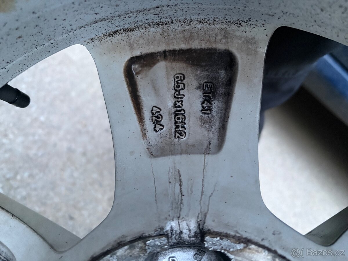 Alu disky Škoda Superb 3 215/60 r16 - 4