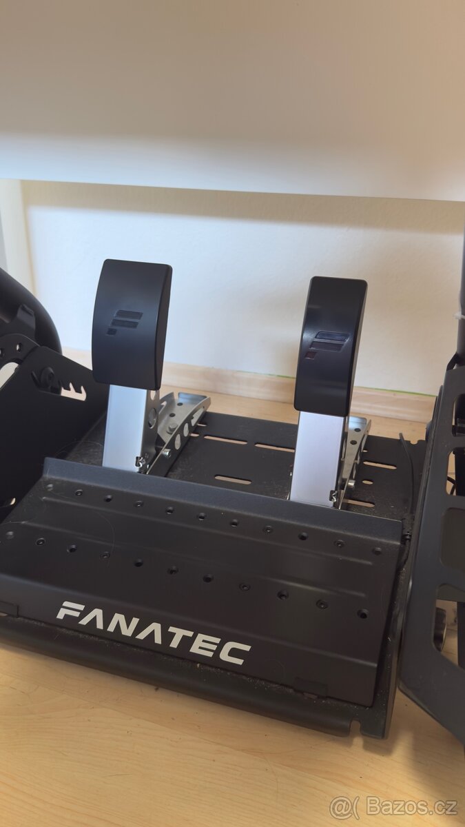 Sim racing simulator FANATEC - 4