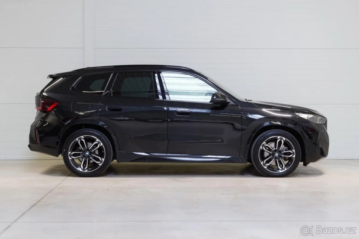 BMW X1, Xdrive23d,M-Paket,DPH,PAMĚTI - 4