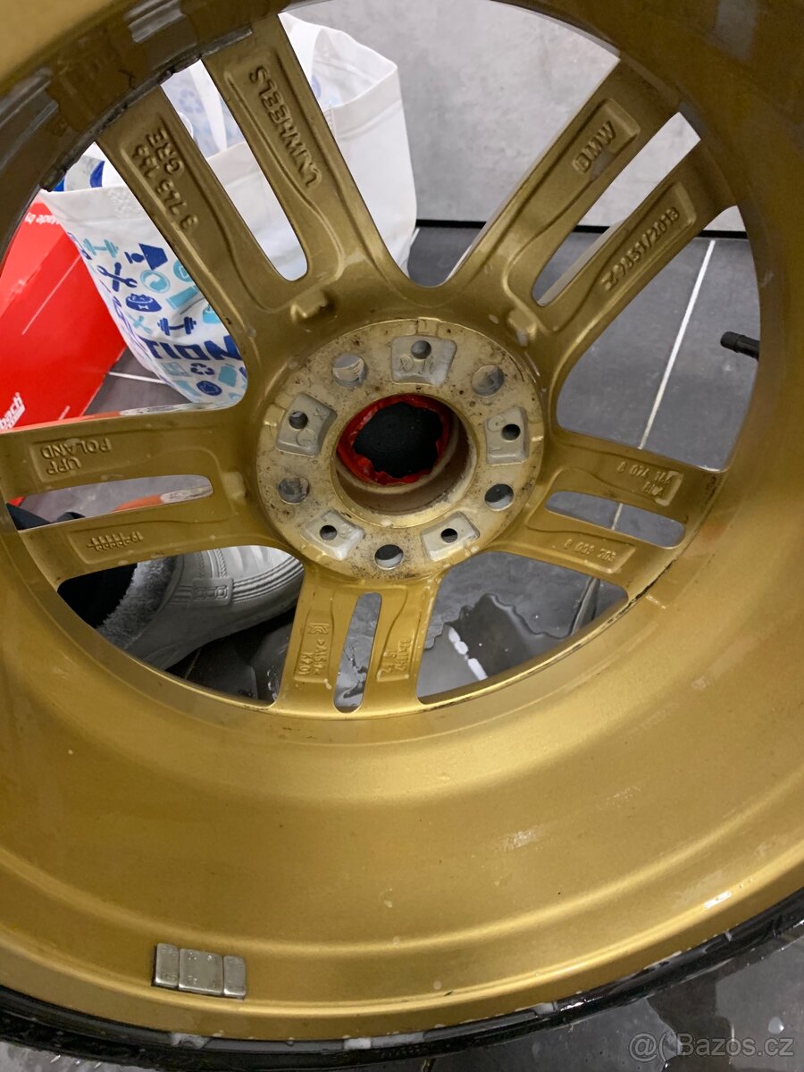 styling 719M - 4