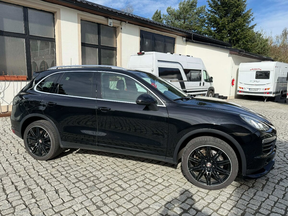 Porsche Cayenne - 4