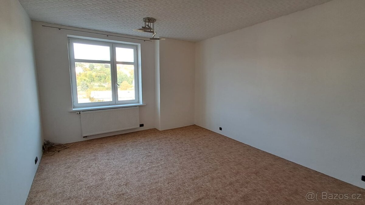 2+kk s balkónem a možností parkování, Palachova, Klíše - 4