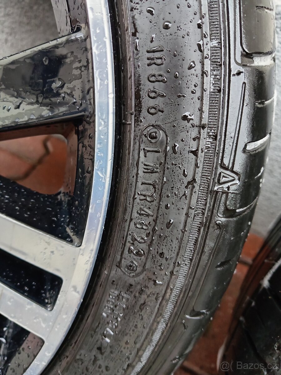 Originál ALU kola VW Škoda R18 + letní pneu - 4