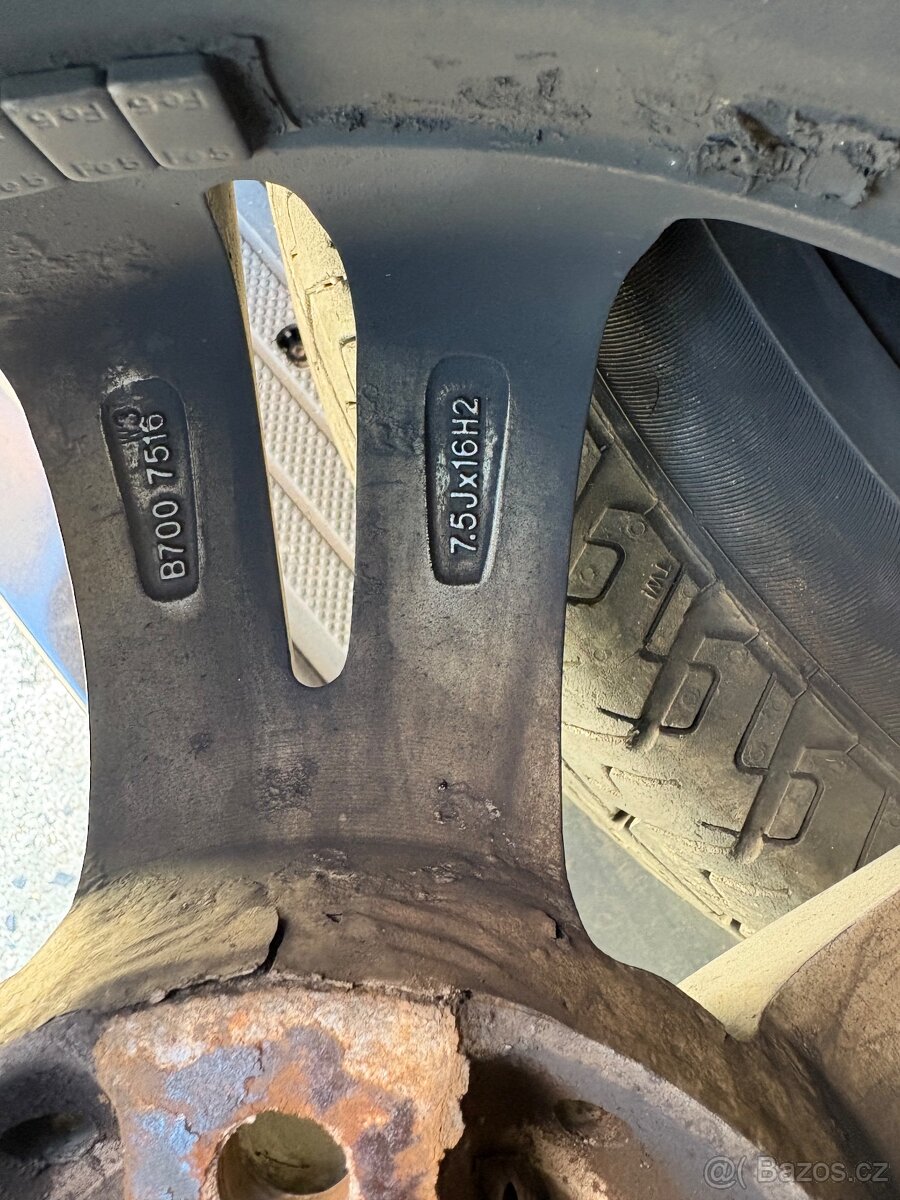 215/65/16c letní + hliníkové kola +šroube - 4