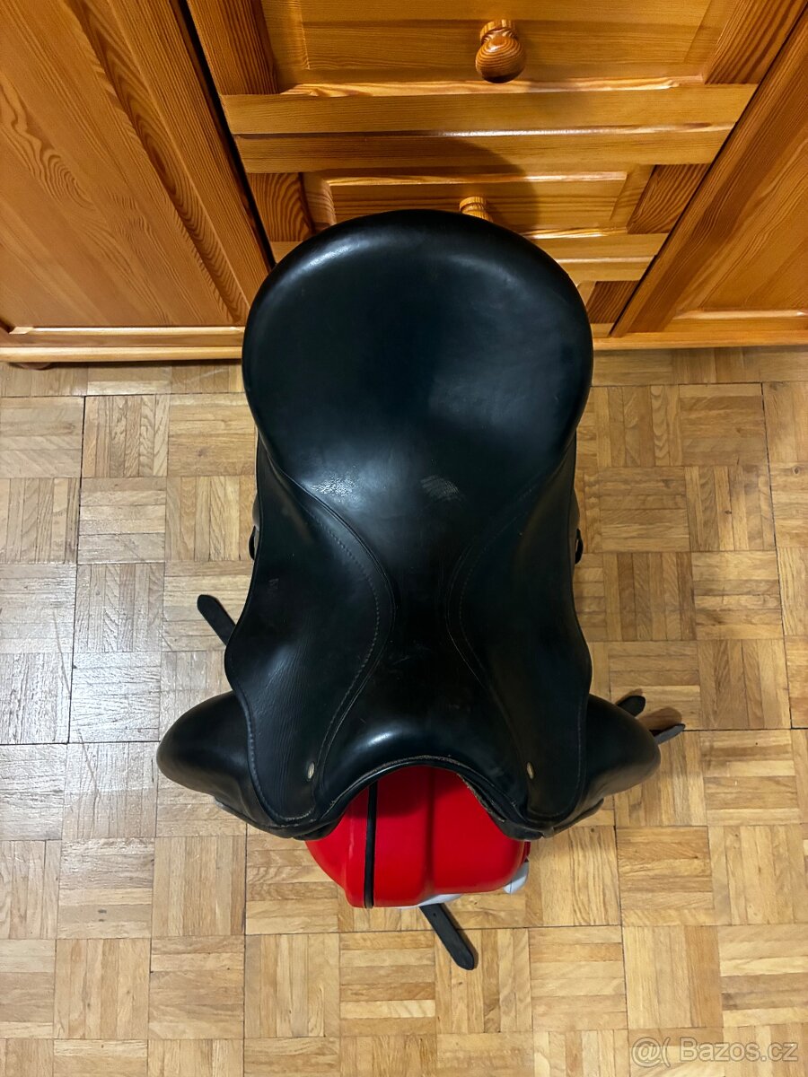 Drezurní sedlo Max Benz 16,5 - 4