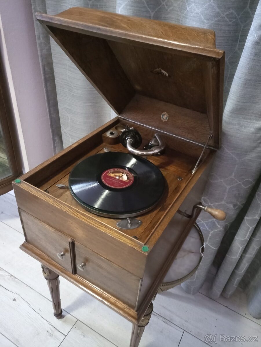 Salónní gramofon His Masters Voice - 4