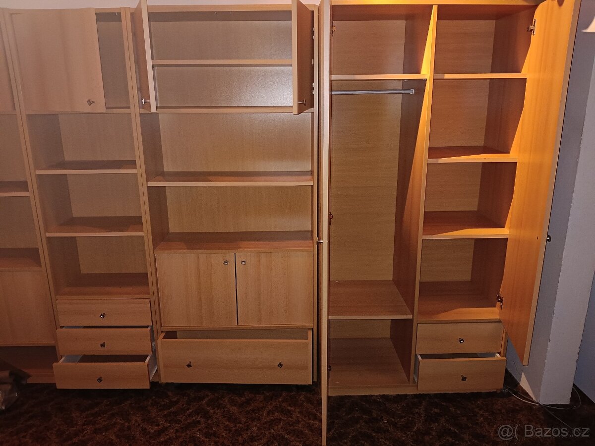 Skříňová stěna - 4