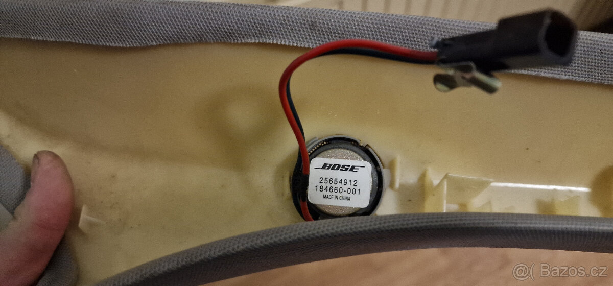 Obložení A sloupku - Cadillac SRX - 4