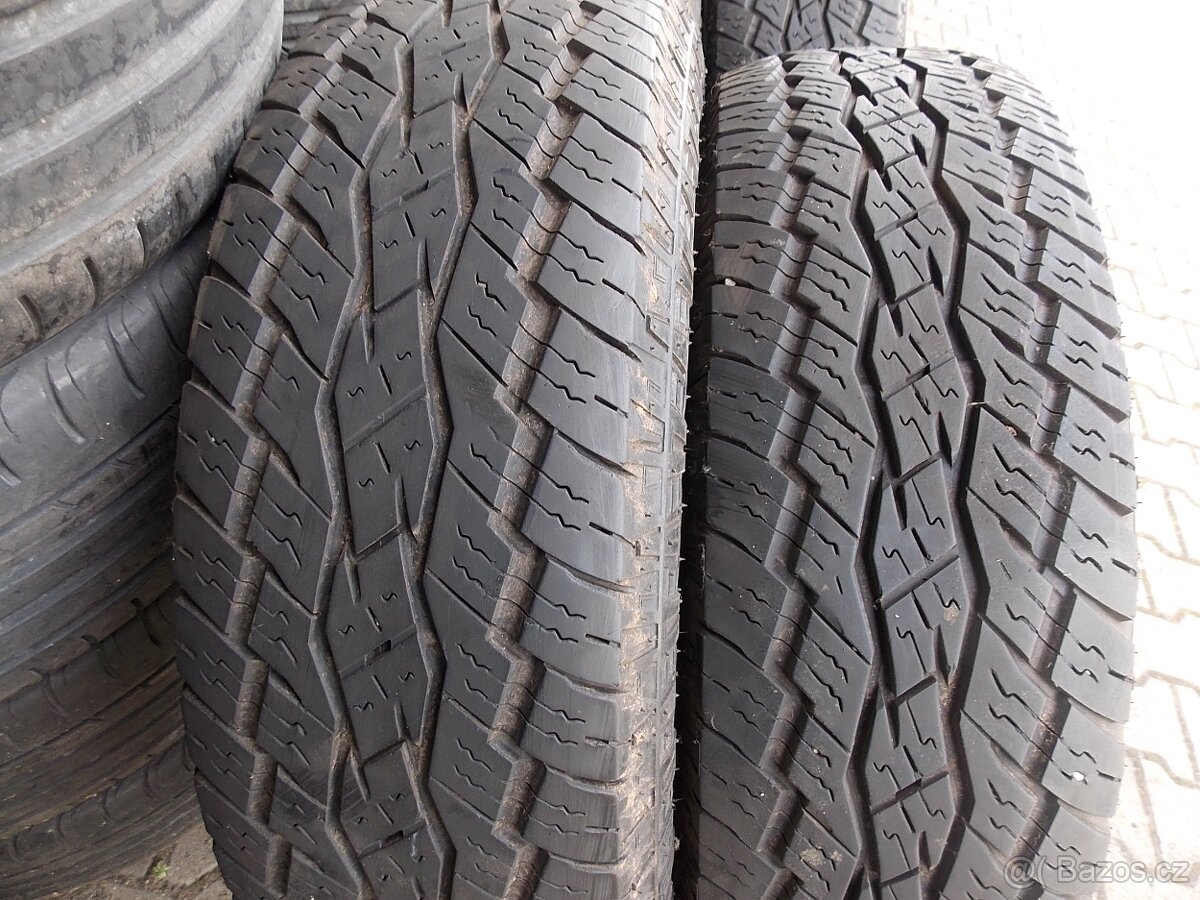 Celoroční pneu 255/70 R18 - 4