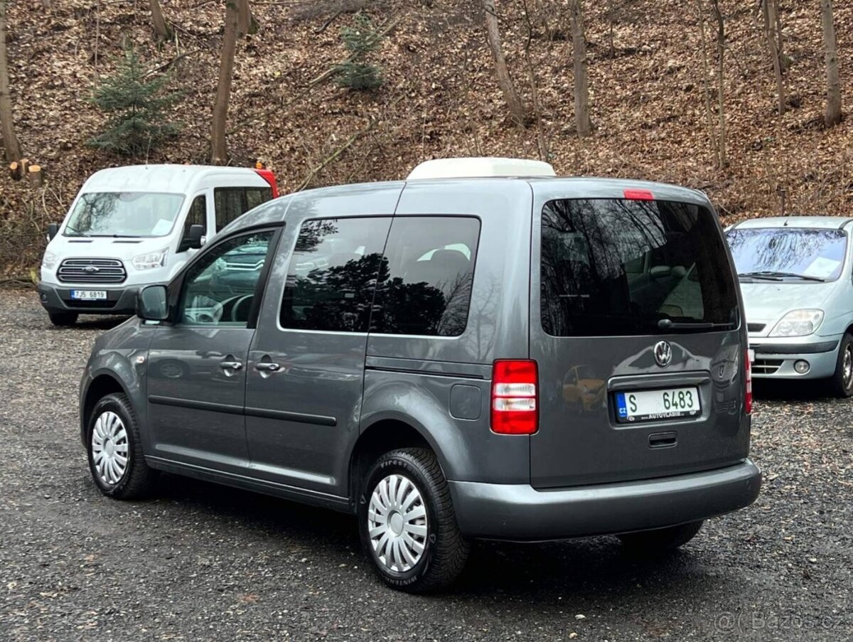 VW Caddy 1.2 TSI 77 kW 2x šoupačky 2011 klima serviska - 4