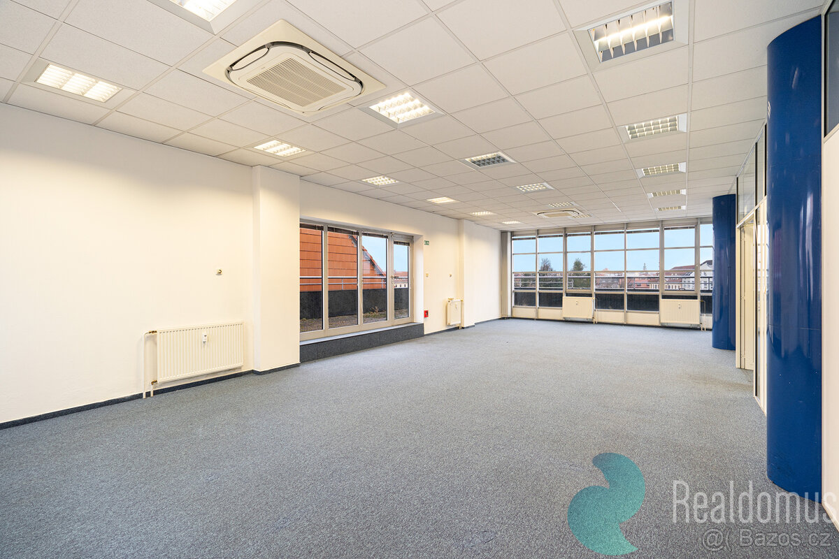 Pronájem, kanceláře, centrum města, ulice Pražská - 4