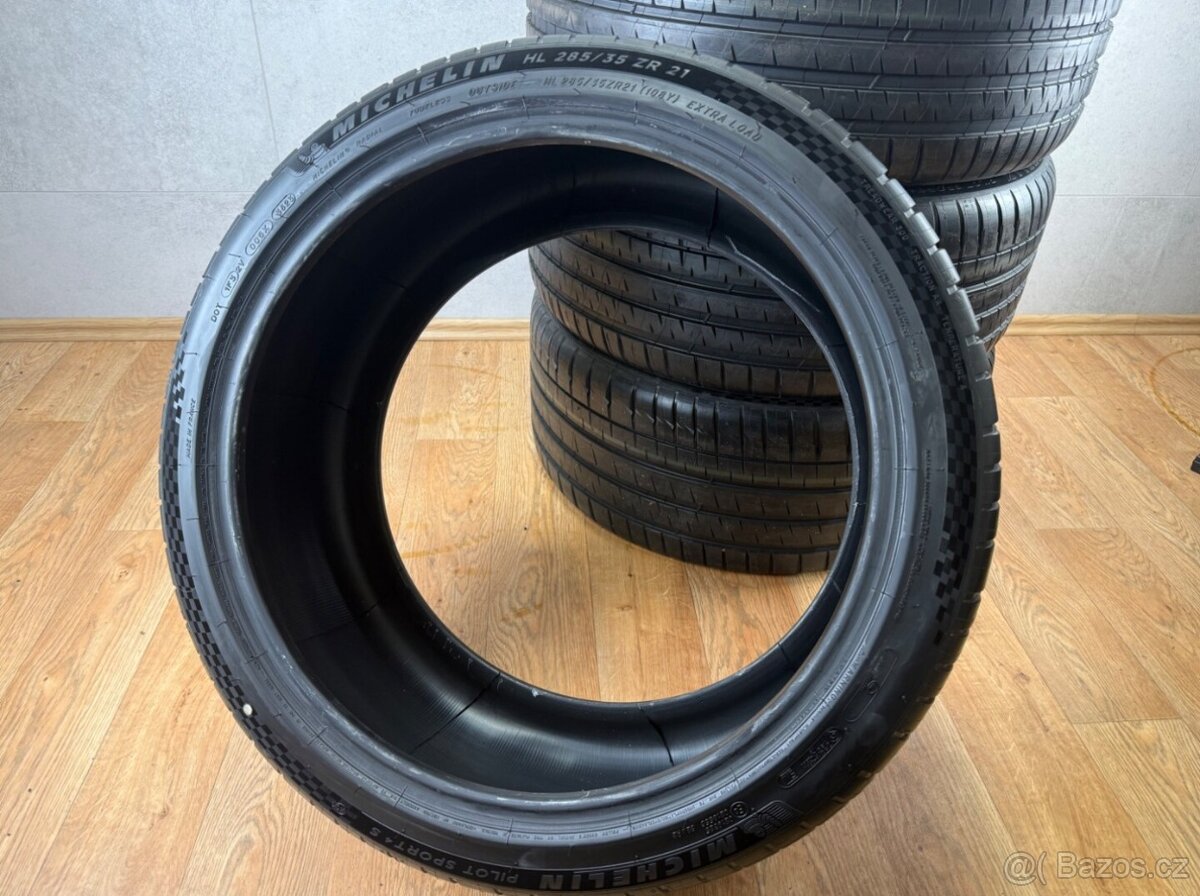 Letní pneu Michelin 255/40 R21 a 285/35 R21 - 4