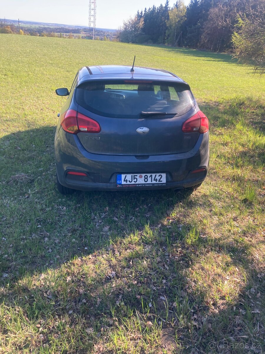Kia Ceed 1.4 crdi - 4