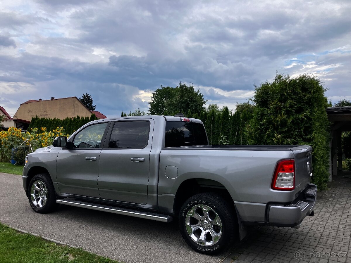 Dodge Ram 1500 5.7 V8 HEMI - 4x4 - 2019 - BIGHORN