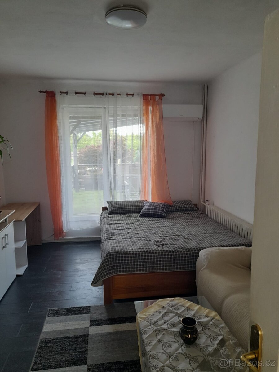 Byt v RD 1+1 s terasou - 4