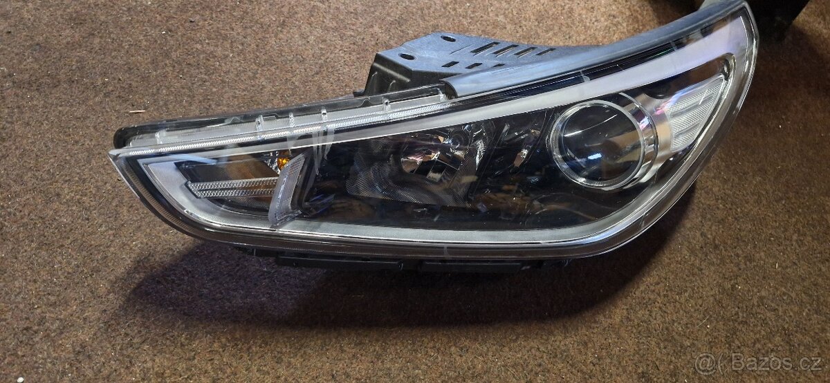 Leve predni svetlo hyundai i30 xenon led - 4
