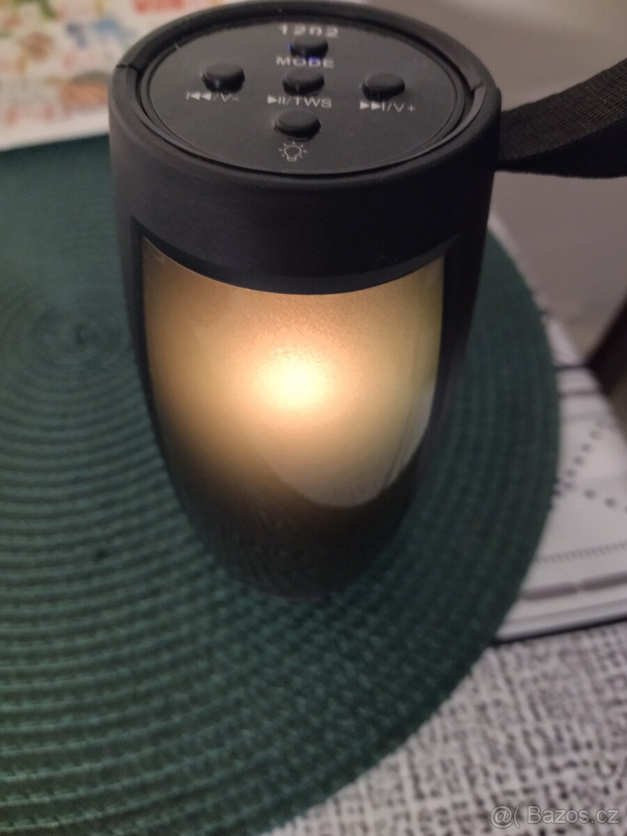 Svítící Bluetooth reproduktor - 4