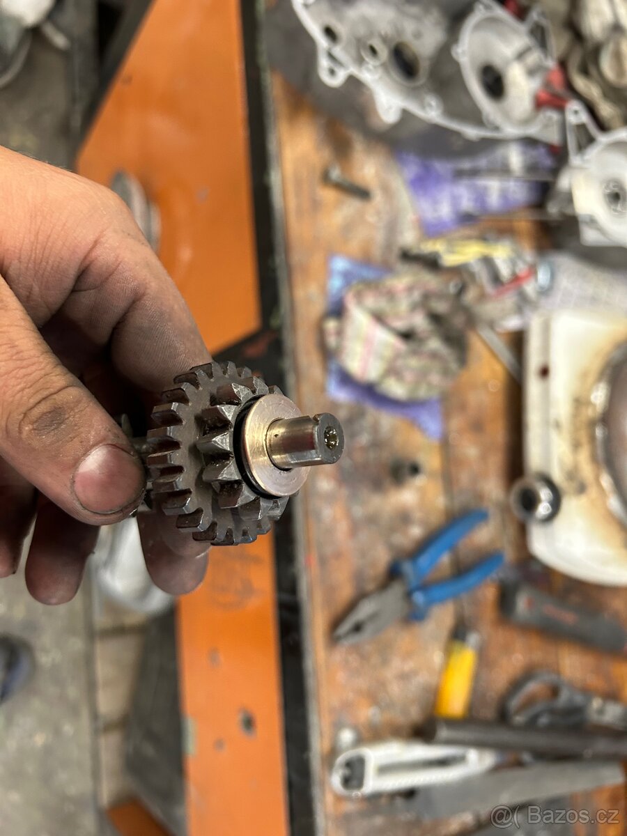 Jawa 50 Pionyr 550 555 05 20 21 23 cvrček 1 kolo - 4