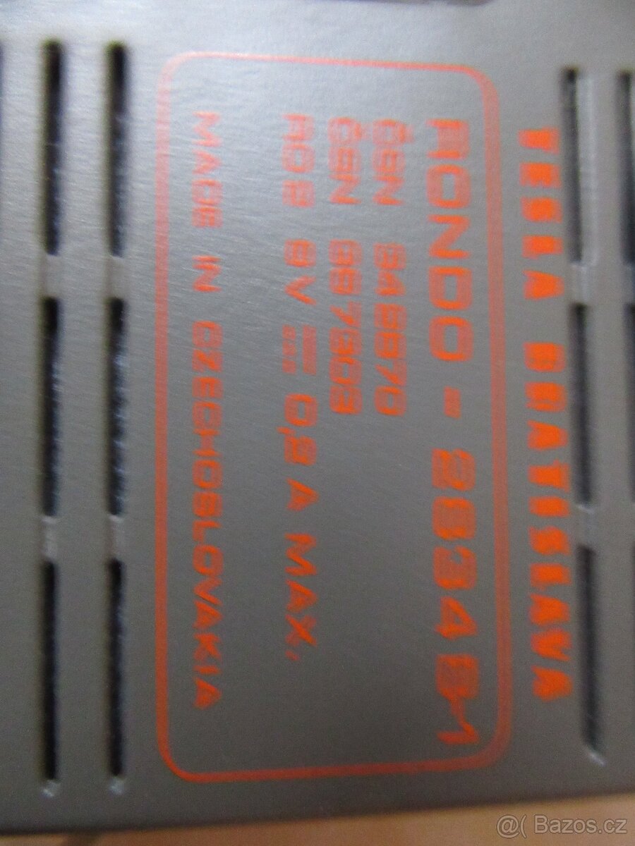 Nabízím malé radio Tesla Rondo. Nyní je funkční. Bez záruky. - 4