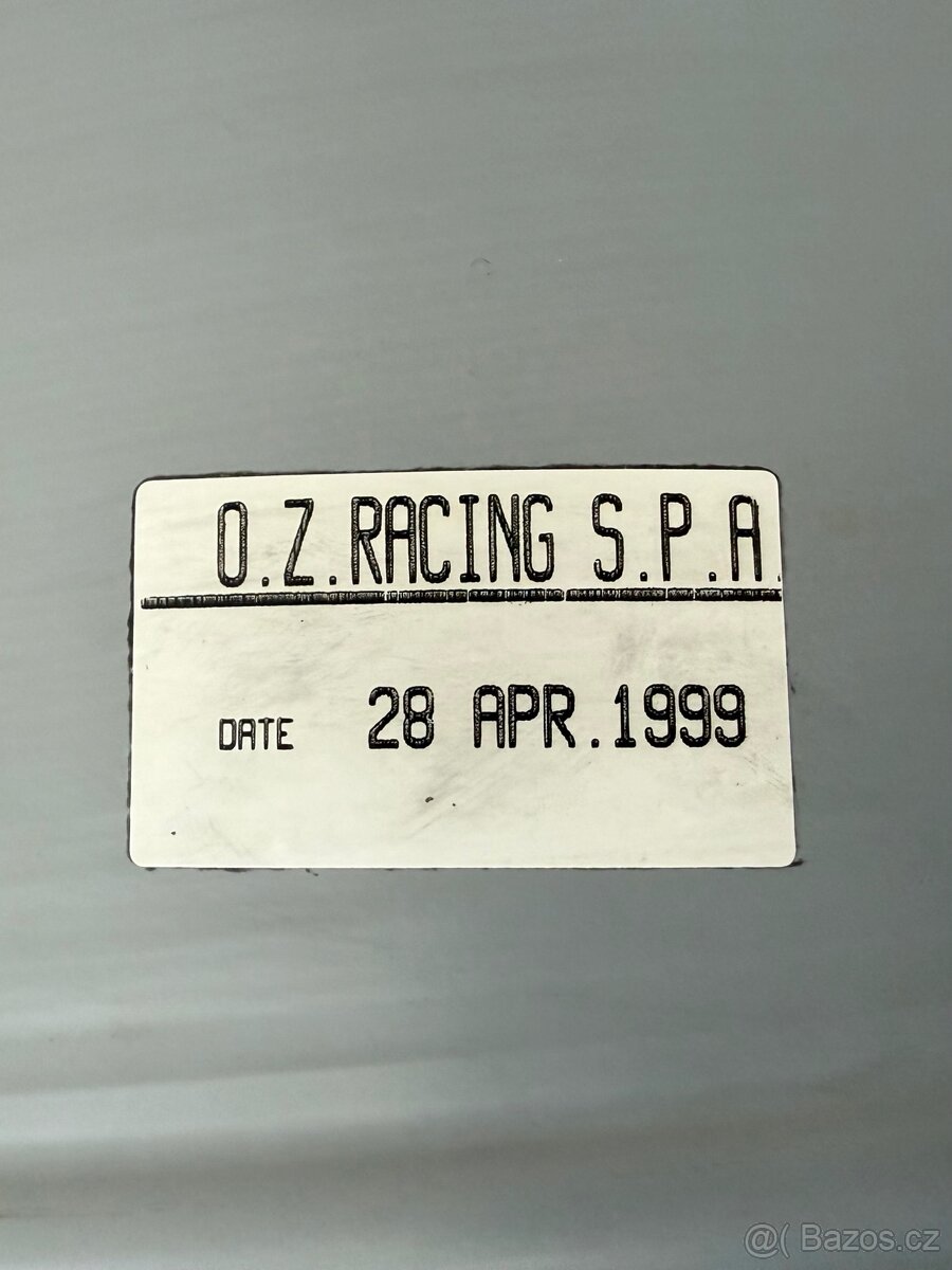 OZ Futura r16 barely - 4