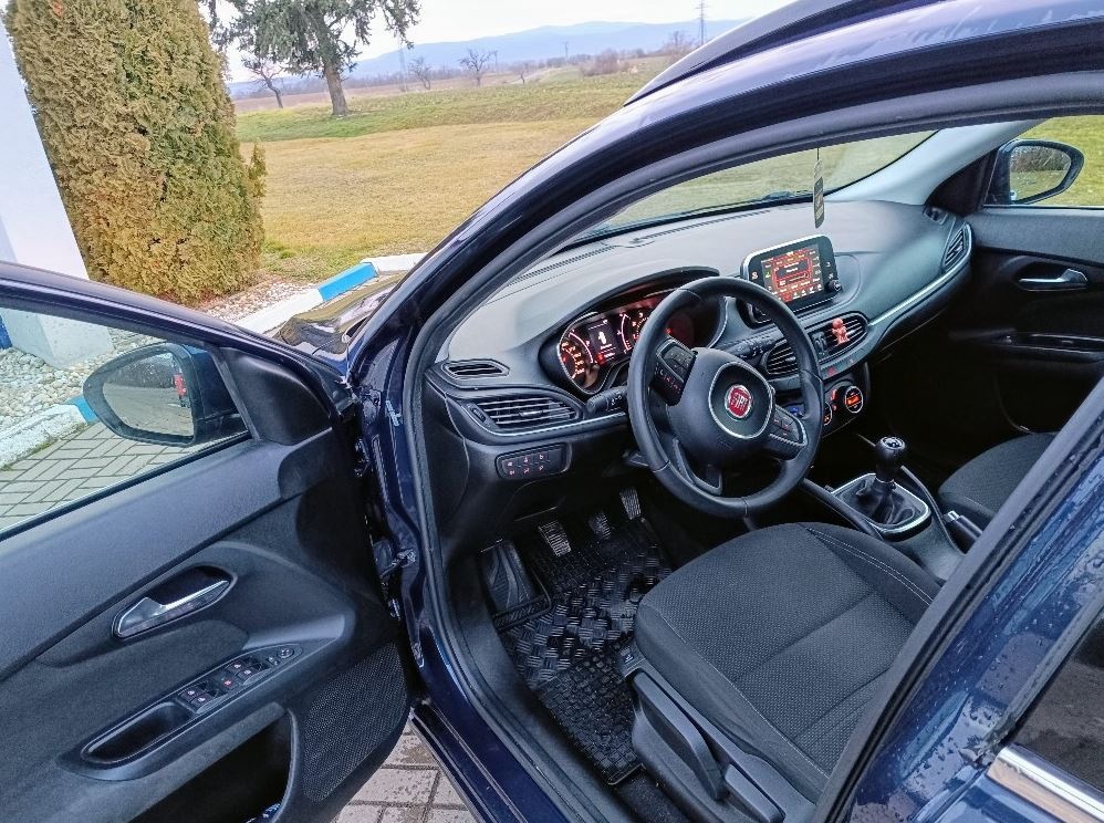 Fiat Tipo 1.3 MultiJet 70kw MT - 4