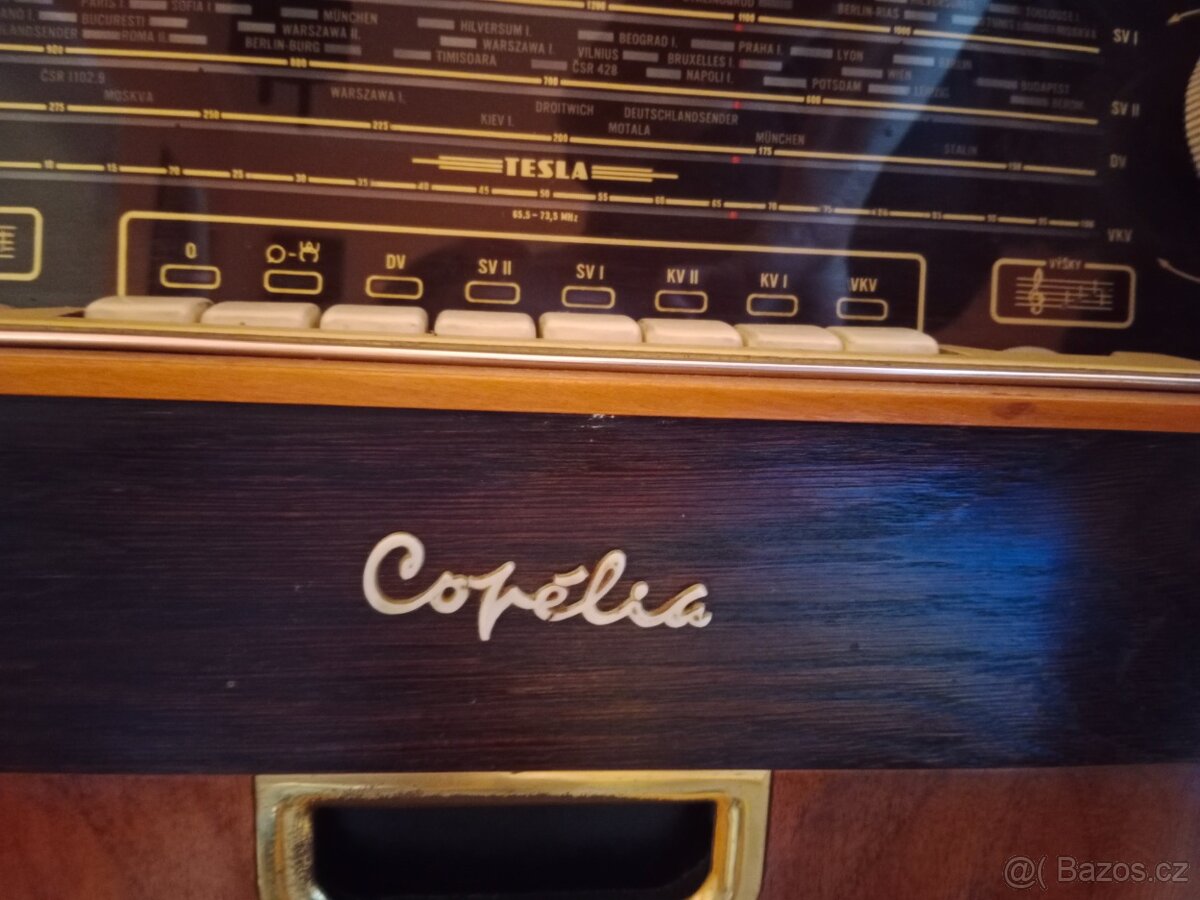 Starožitná hraci skříň - 4