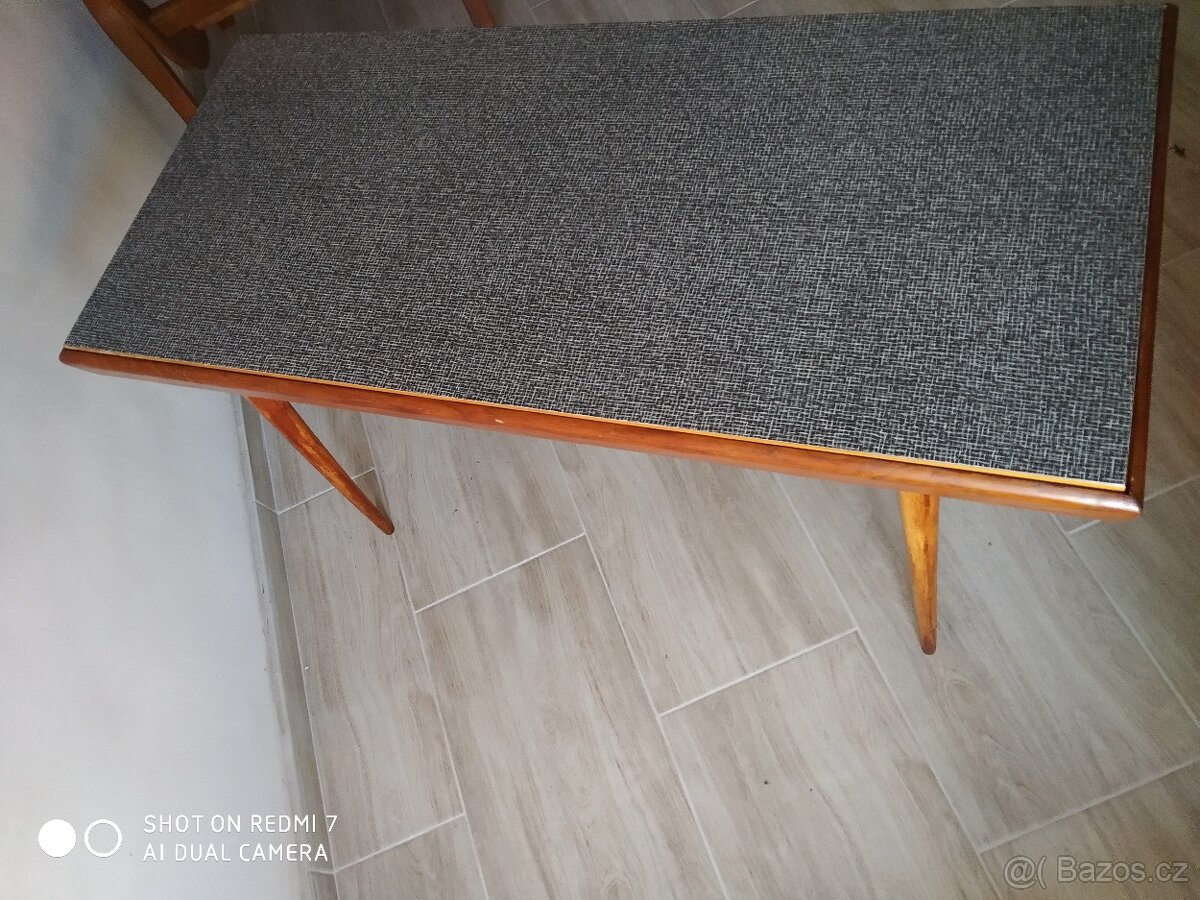 RETRO KONFERENČNÍ STOLEK. - 4