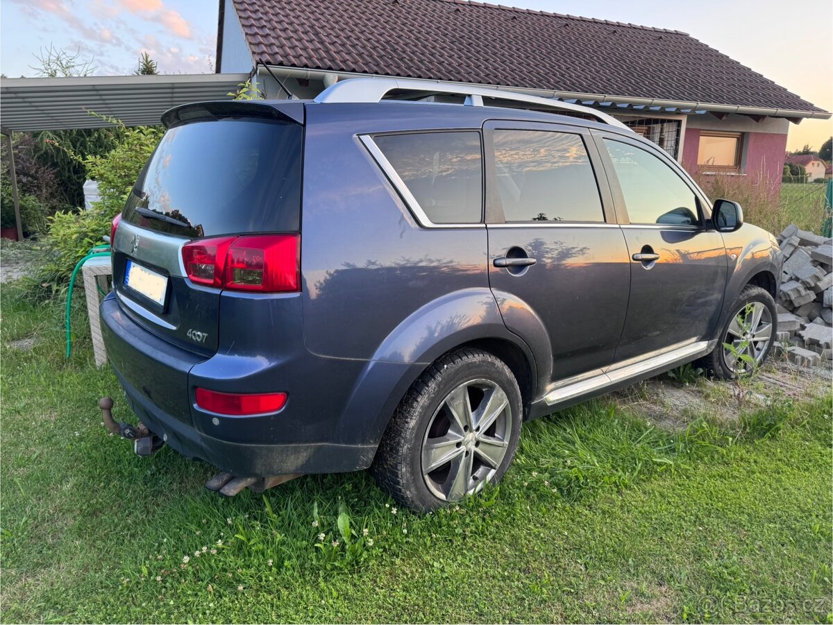 Peugeot 4007 2,2HDI, rv 2009 - 4