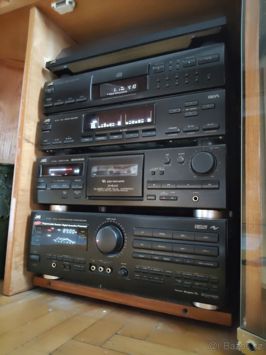 JVC - 4